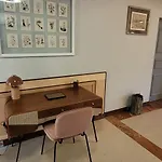 דירה Superbe Appartement Entier Et Traversant 135M2, Classe 5 Etoiles, Sarlat Centre סרלה-לה קנדה