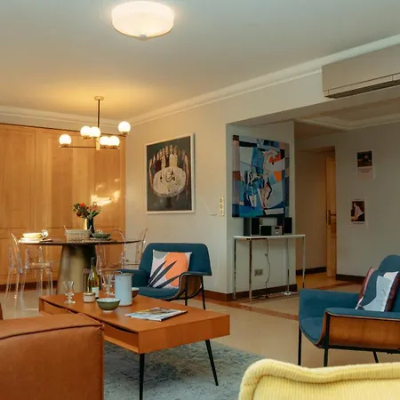 Superbe Traversant 132m2, Classe 5 Etoiles, Centre Sarlat-la-Canéda