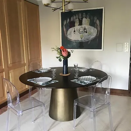 Superbe Traversant 132m2, Classe 5 Etoiles, Centre Apartament