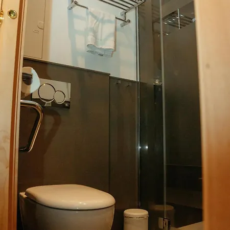 Superbe Traversant 132m2, Classé 5 étoiles, Centre *
