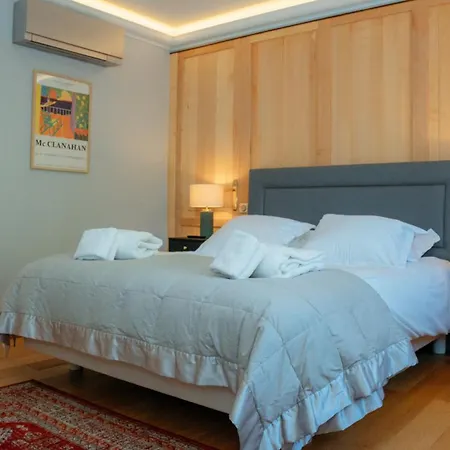 Appartamento Superbe Traversant 132m2, Classé 5 étoiles, Centre