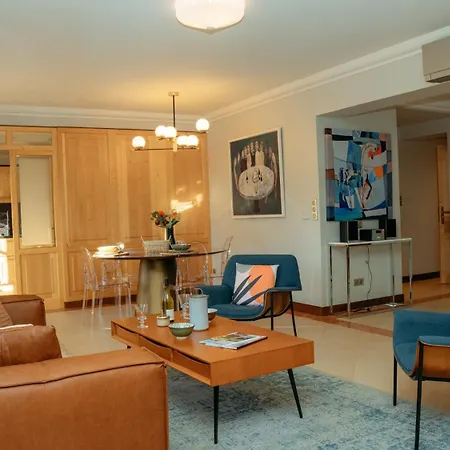 Superbe Traversant 132m2, Classe 5 Etoiles, Centre Apartament *