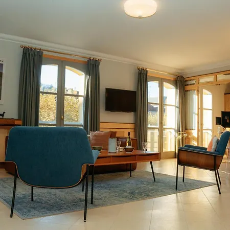 Superbe Traversant 132m2, Classe 5 Etoiles, Centre Sarlat-la-Canéda