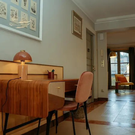 Superbe Appartement Entier Et Traversant 135M2, Classe 5 Etoiles, Sarlat Centre * Sarlat-la-Caneda
