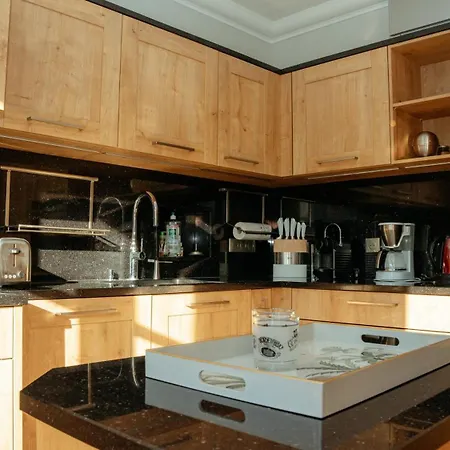 Superbe Traversant 132m2, Classe 5 Etoiles, Centre