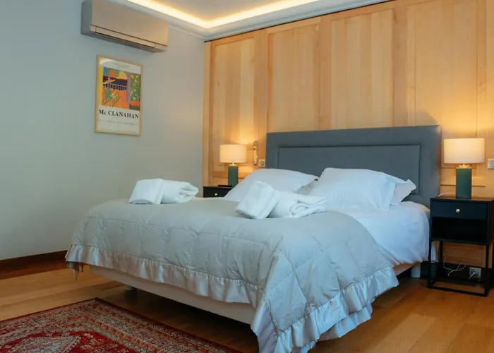 Daire Superbe Traversant 132m2, Classe 5 Etoiles, Centre